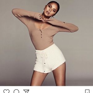 New! Mocha Kelli Ribbed Scoop Neck Body Suit.